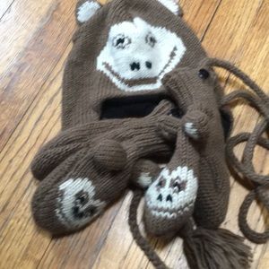 Monkey hat with mittens